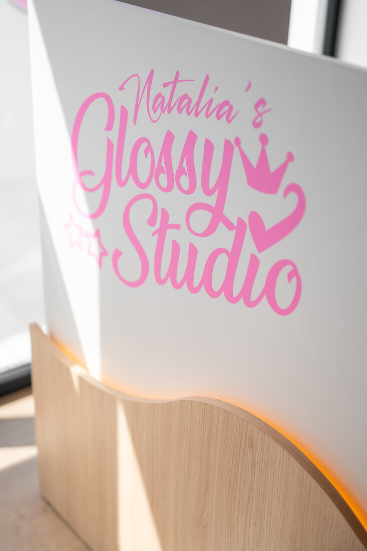 Logo-ul Natalia's Glossy Studio
